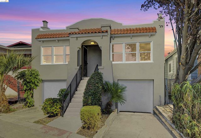 5718 Adeline St, Oakland, CA 94608