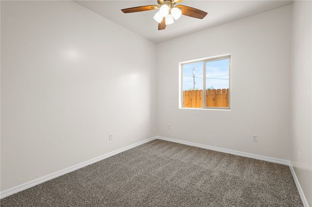 2275 E Ames Avenue, Kingman, AZ 86409