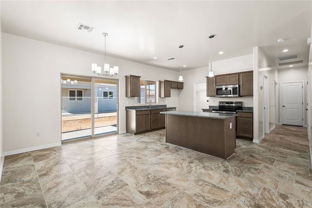 2275 E Ames Avenue, Kingman, AZ 86409