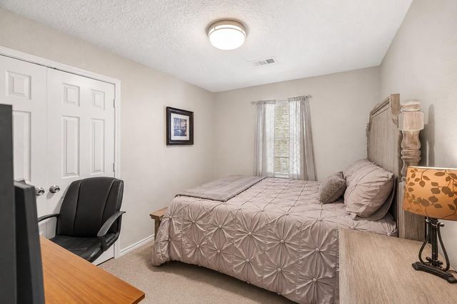1018 Shawnee Drive, Conroe, TX 77316