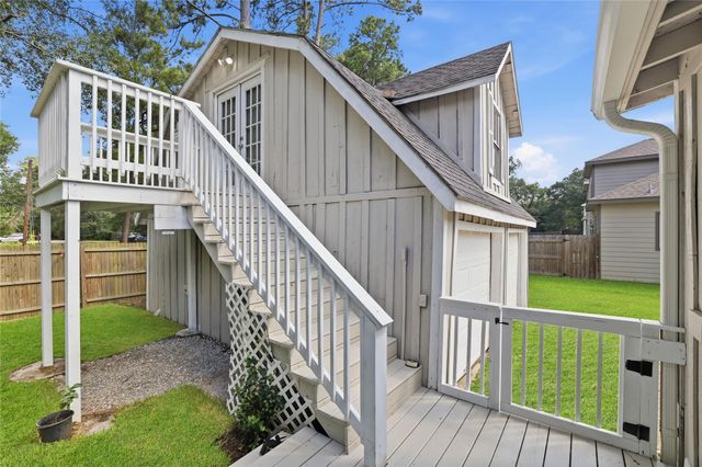 1018 Shawnee Drive, Conroe, TX 77316