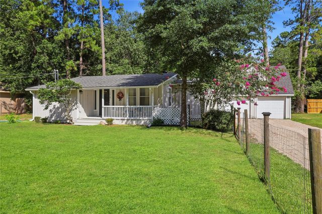 1018 Shawnee Drive, Conroe, TX 77316