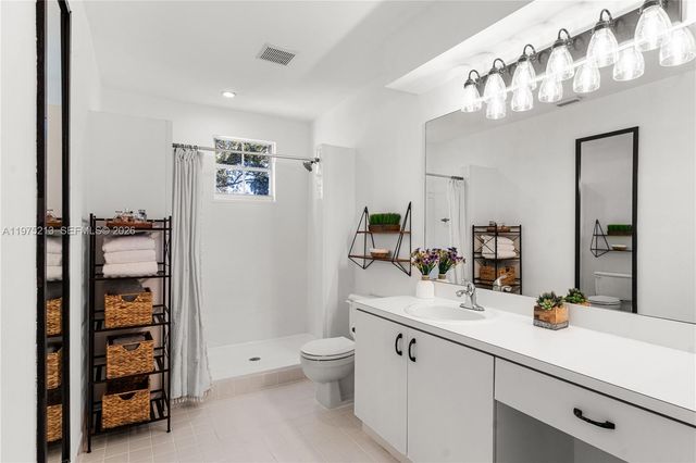 20775 NW 1st St, Pembroke Pines, FL 33029