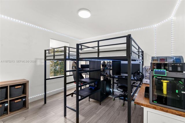 20775 NW 1st St, Pembroke Pines, FL 33029