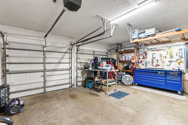 20775 NW 1st St, Pembroke Pines, FL 33029