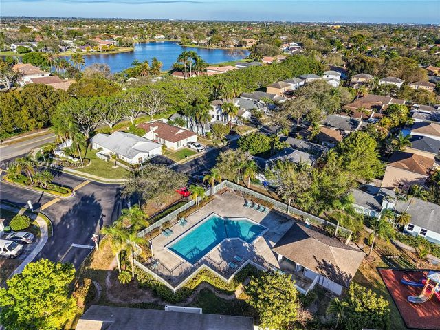 20775 NW 1st St, Pembroke Pines, FL 33029