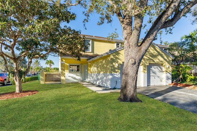 20775 NW 1st St, Pembroke Pines, FL 33029