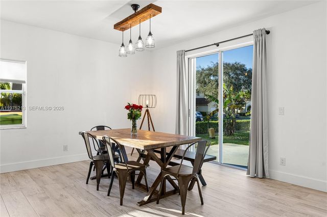 20775 NW 1st St, Pembroke Pines, FL 33029