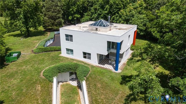 273 Pembroke Ln, Goochland, VA 23238