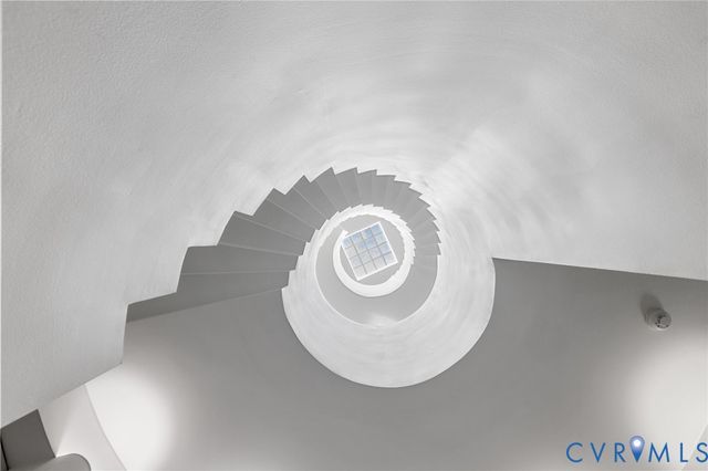 273 Pembroke Ln, Goochland, VA 23238