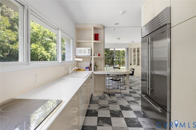 273 Pembroke Ln, Goochland, VA 23238