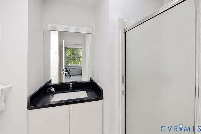 273 Pembroke Ln, Goochland, VA 23238