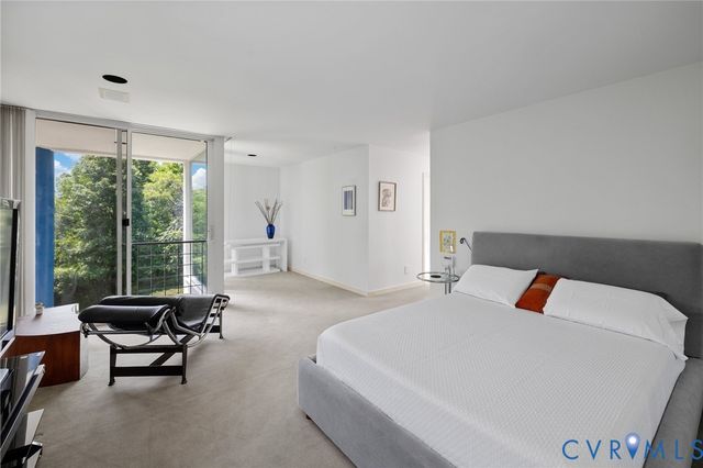 273 Pembroke Ln, Goochland, VA 23238