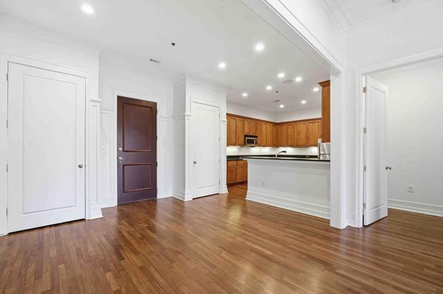 1717 N Decatur NE Road 408, Atlanta, GA 30307