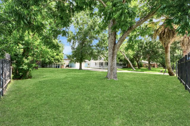 1111 Avenue J Avenue, South Houston, TX 77587