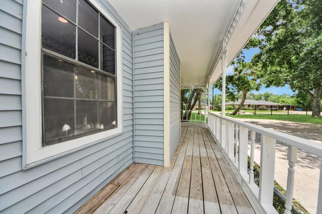 1111 Avenue J Avenue, South Houston, TX 77587