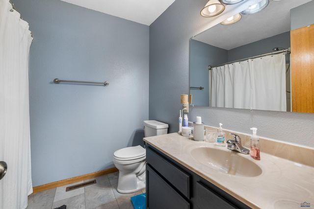 6880 MANCHESTER, Summerset, SD 57718