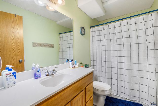 6880 MANCHESTER, Summerset, SD 57718