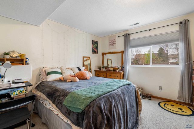 6880 MANCHESTER, Summerset, SD 57718