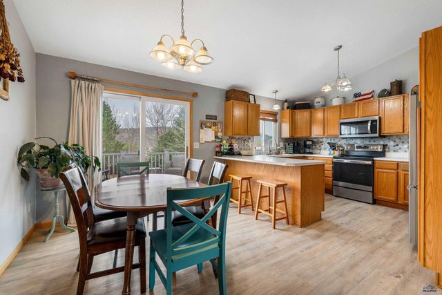 6880 MANCHESTER, Summerset, SD 57718