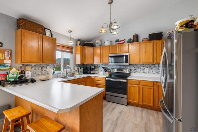 6880 MANCHESTER, Summerset, SD 57718