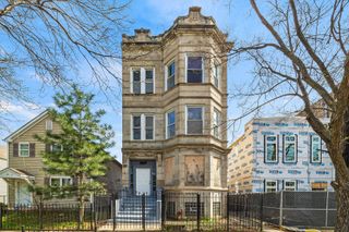 1621 S Lawndale Avenue 3-3, Chicago, IL 60623