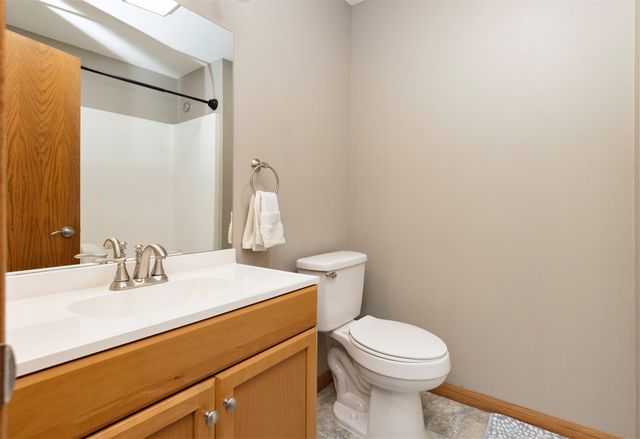 2500 Locust Street, West Des Moines, IA 50265