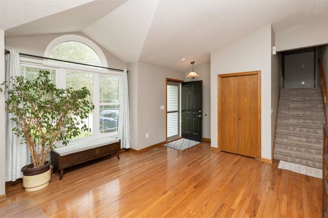 2500 Locust Street, West Des Moines, IA 50265