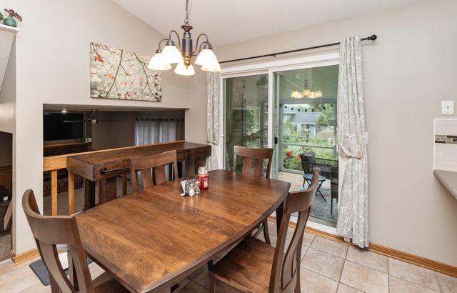2500 Locust Street, West Des Moines, IA 50265