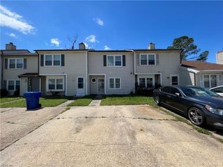 1057 Commonwealth PL, Virginia Beach, VA 23464
