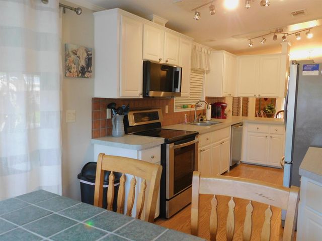 465 Hemingway Terrace G-09, Fort Pierce, FL 34982