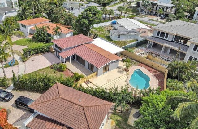 1425 NE 4TH Court, Boca Raton, FL 33432