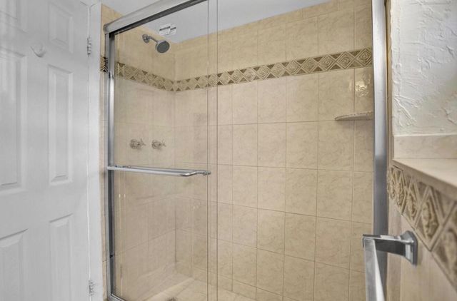 1425 NE 4TH Court, Boca Raton, FL 33432