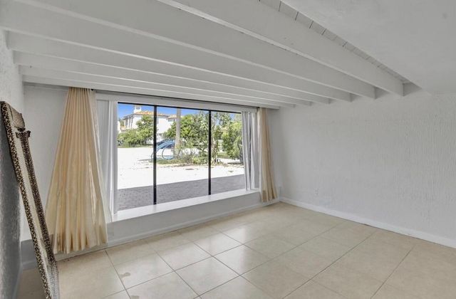 1425 NE 4TH Court, Boca Raton, FL 33432