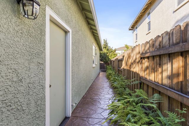 3325 Brolio Ct, Rancho Cordova, CA 95670