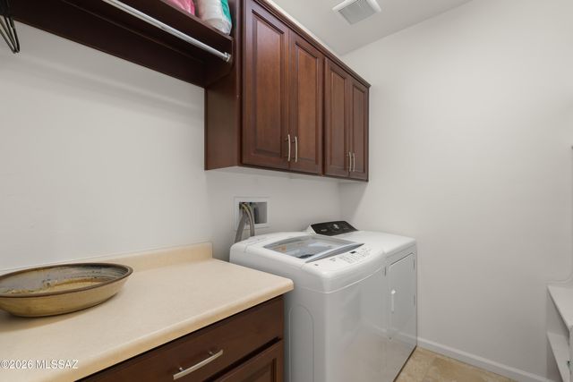 2555 E Josephine View Drive, Green Valley, AZ 85614