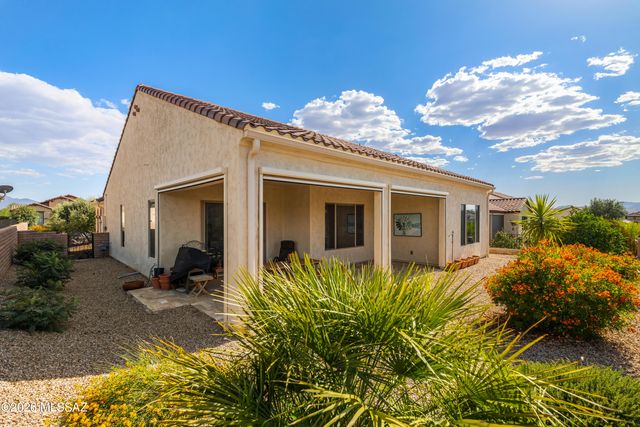 2555 E Josephine View Drive, Green Valley, AZ 85614