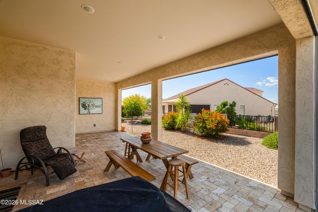 2555 E Josephine View Drive, Green Valley, AZ 85614