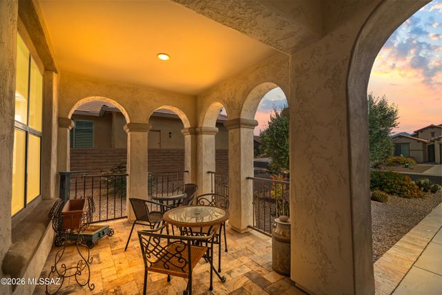 2555 E Josephine View Drive, Green Valley, AZ 85614