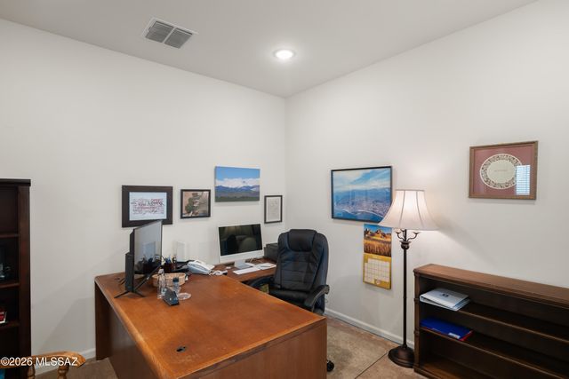2555 E Josephine View Drive, Green Valley, AZ 85614
