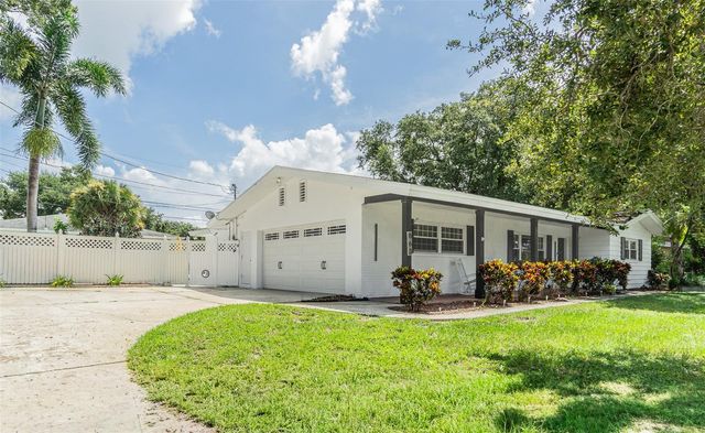 863 BAY BREEZE TERRACE, Largo, FL 33770