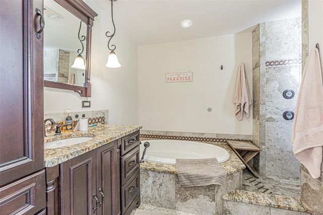 863 BAY BREEZE TERRACE, Largo, FL 33770