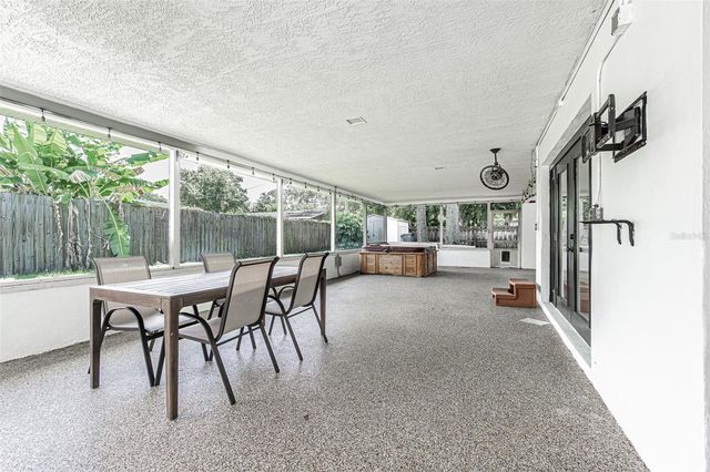 863 BAY BREEZE TERRACE, Largo, FL 33770