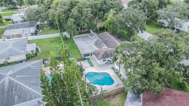 863 BAY BREEZE TERRACE, Largo, FL 33770