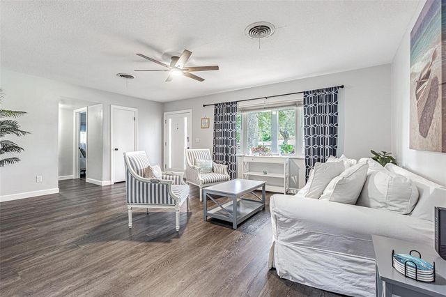 863 BAY BREEZE TERRACE, Largo, FL 33770