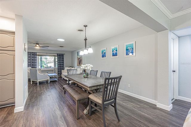 863 BAY BREEZE TERRACE, Largo, FL 33770