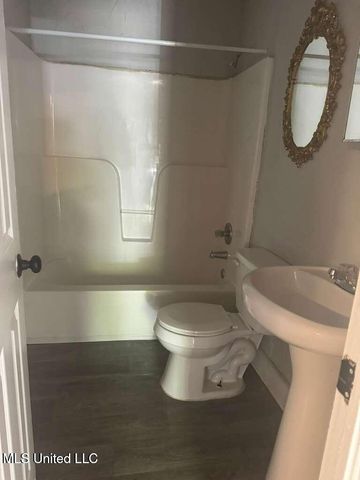 2677 Shannon Street, Jackson, MS 39212