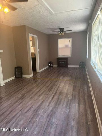 2677 Shannon Street, Jackson, MS 39212