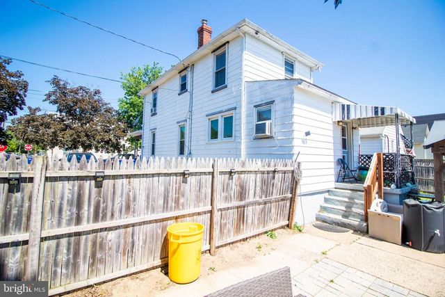 100 GRANT ST, Riverside, NJ 08075