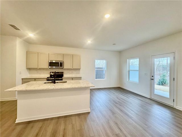 5471 Allegro Lane, Flowery Branch, GA 30542